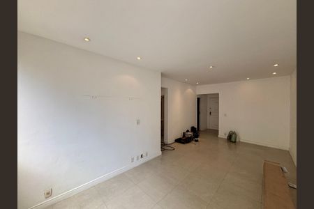 Apartamento à venda com 78m², 2 quartos e 2 vagasSala