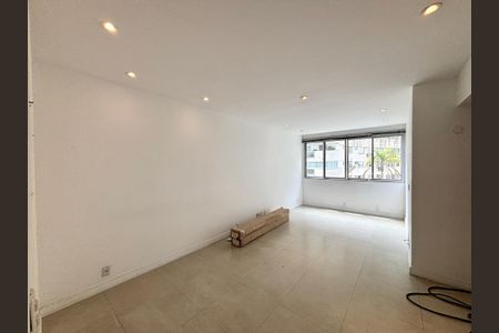 Apartamento à venda com 78m², 2 quartos e 2 vagasSala