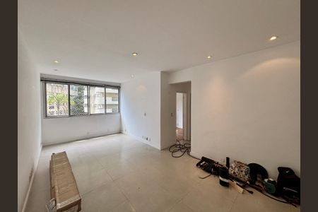 Apartamento à venda com 78m², 2 quartos e 2 vagasSala