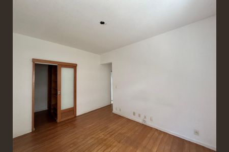 Apartamento à venda com 78m², 2 quartos e 2 vagasSuite