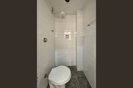 Apartamento à venda com 78m², 2 quartos e 2 vagasÁrea de serviço - banheiro