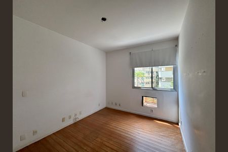 Apartamento à venda com 78m², 2 quartos e 2 vagasSuite