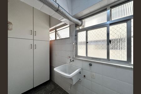 Apartamento à venda com 78m², 2 quartos e 2 vagasÁrea de serviço