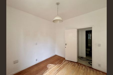 Apartamento à venda com 78m², 2 quartos e 2 vagasQuarto