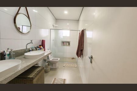 Casa para alugar com 600m², 3 quartos e 5 vagasBanheiro da Suíte 2