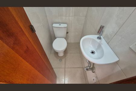 Casa à venda com 149m², 2 quartos e 3 vagas Casa à venda com 149m², 2 quartos e 3 vagasBanheiro