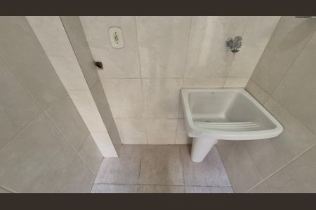 Casa à venda com 149m², 2 quartos e 3 vagas Casa à venda com 149m², 2 quartos e 3 vagasLavanderia