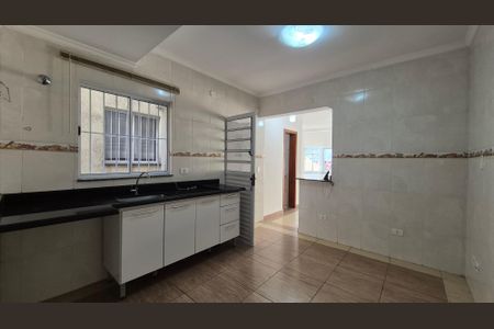 Casa à venda com 149m², 2 quartos e 3 vagas Casa à venda com 149m², 2 quartos e 3 vagasCozinha