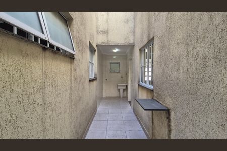 Casa à venda com 149m², 2 quartos e 3 vagas Casa à venda com 149m², 2 quartos e 3 vagasLavanderia