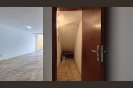 Casa à venda com 149m², 2 quartos e 3 vagas Casa à venda com 149m², 2 quartos e 3 vagasGaragem