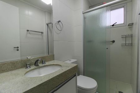 Apartamento à venda com 96m², 2 quartos e 2 vagas Apartamento à venda com 96m², 2 quartos e 2 vagasBanheiro da Suíte 1