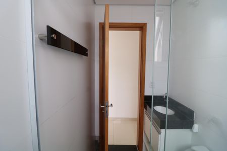 Apartamento para alugar com 50m², 2 quartos e sem vagaBanheiro