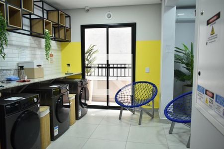 Apartamento para alugar com 67m², 1 quarto e sem vaga Apartamento para alugar com 67m², 1 quarto e sem vagaLavanderia