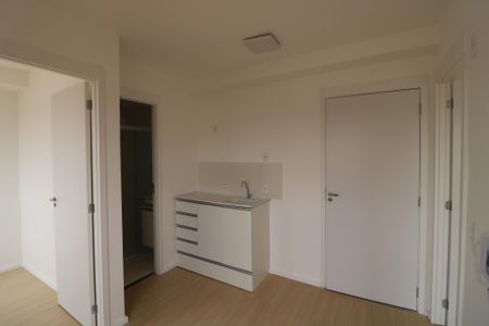 Sala de apartamento para alugar com 2 quartos, 32m² em Vila Ema, São Paulo