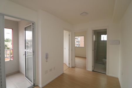 Sala de apartamento para alugar com 2 quartos, 32m² em Vila Ema, São Paulo