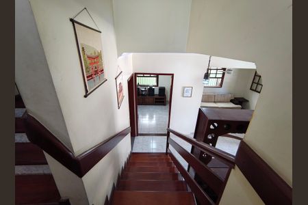 Casa à venda com 260m², 4 quartos e 2 vagasCorredor