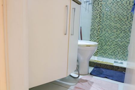 Apartamento à venda com 67m², 3 quartos e 1 vaga Apartamento à venda com 67m², 3 quartos e 1 vagaBanheiro Social