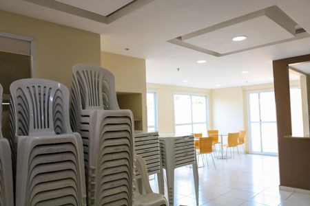 Apartamento à venda com 67m², 3 quartos e 1 vaga Apartamento à venda com 67m², 3 quartos e 1 vagaÁrea comum - Salão de festas