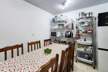 Casa à venda com 204m², 3 quartos e 2 vagasCozinha 