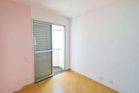 Quarto 1 de apartamento para alugar com 2 quartos, 47m² em Vila Guarani, São Paulo