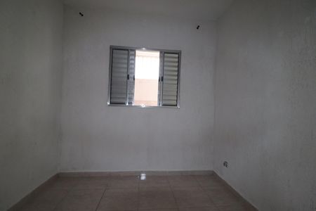 Quarto 1 de casa para alugar com 2 quartos, 45m² em Vila Palmares, Santo André