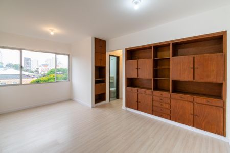 Sala de apartamento para alugar com 2 quartos, 70m² em Vila Alexandria, São Paulo