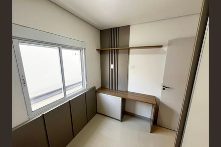 Casa de condomínio para alugar com 192m², 3 quartos e 2 vagas Casa de condomínio para alugar com 192m², 3 quartos e 2 vagasQuarto 1