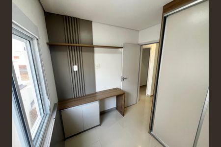 Casa de condomínio para alugar com 192m², 3 quartos e 2 vagas Casa de condomínio para alugar com 192m², 3 quartos e 2 vagasQuarto 1