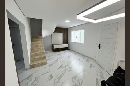 Sala de casa de condomínio para alugar com 3 quartos, 192m² em Jardim Santa Ines, São Paulo