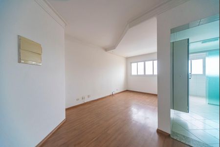 Sala de apartamento para alugar com 1 quarto, 47m² em Campestre, Santo André
