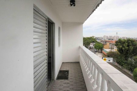 Varanda de casa para alugar com 3 quartos, 100m² em Jardim Santa Teresinha, São Paulo
