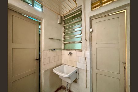 Apartamento à venda com 75m², 2 quartos e sem vagaÁrea de serviço