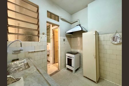 Apartamento à venda com 75m², 2 quartos e sem vagaCozinha