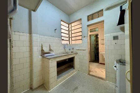 Apartamento à venda com 75m², 2 quartos e sem vagaCozinha