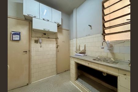 Apartamento à venda com 75m², 2 quartos e sem vagaCozinha