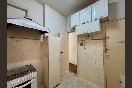 Apartamento à venda com 75m², 2 quartos e sem vagaCozinha