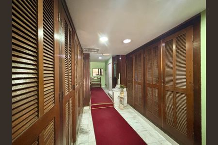 Apartamento à venda com 75m², 2 quartos e sem vagaPortaria