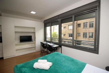 Quarto  de kitnet/studio para alugar com 1 quarto, 29m² em Farroupilha, Porto Alegre