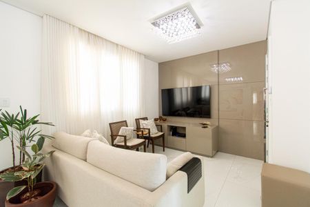 Sala de apartamento à venda com 3 quartos, 119m² em Sion, Belo Horizonte