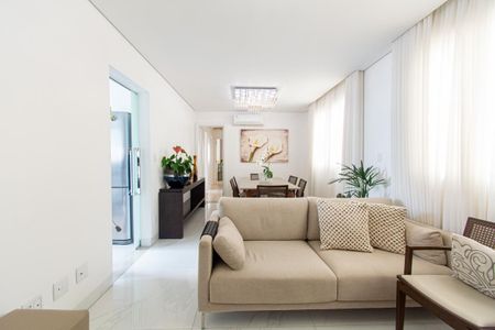 Sala de apartamento à venda com 3 quartos, 119m² em Sion, Belo Horizonte