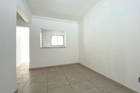 Sala de casa de condomínio para alugar com 2 quartos, 55m² em Vila Cloris, Belo Horizonte