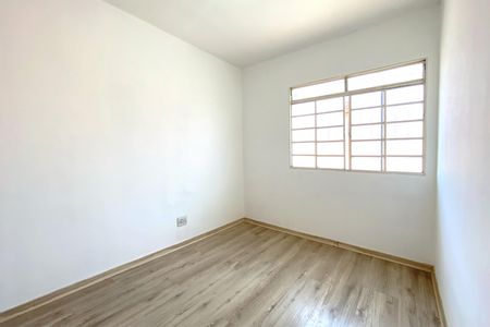 Quarto 1 de casa de condomínio para alugar com 2 quartos, 55m² em Vila Cloris, Belo Horizonte