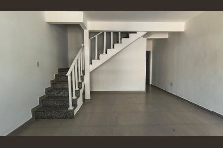 Casa de Condomínio à venda com 2 quartos, 90m² em Vargem Grande, Rio de Janeiro