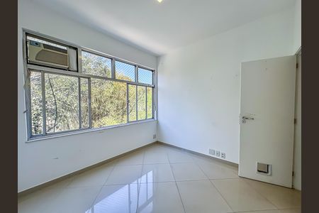 Apartamento à venda com 117m², 3 quartos e 1 vaga