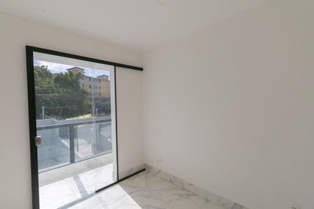 Casa à venda com 196m², 3 quartos e 4 vagasQuarto 2