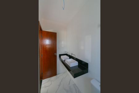 Casa à venda com 196m², 3 quartos e 4 vagasBanheiro da Suíte