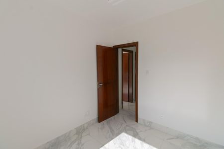Quarto 1 de casa à venda com 3 quartos, 196m² em Jardim Leblon, Belo Horizonte