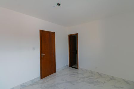 Casa à venda com 196m², 3 quartos e 4 vagasSuíte