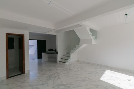 Sala de casa à venda com 3 quartos, 196m² em Jardim Leblon, Belo Horizonte