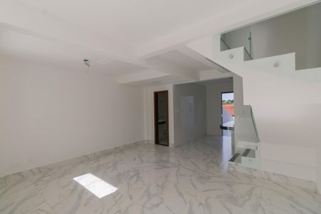 Casa à venda com 196m², 3 quartos e 4 vagasSala
